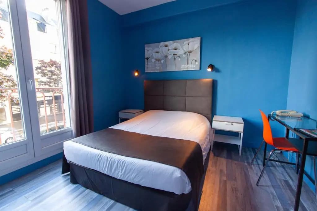 Superior Double room with harbour view full double bed