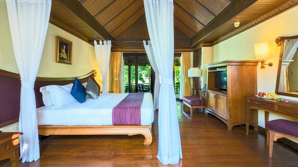 Nora Double Villa full double bed