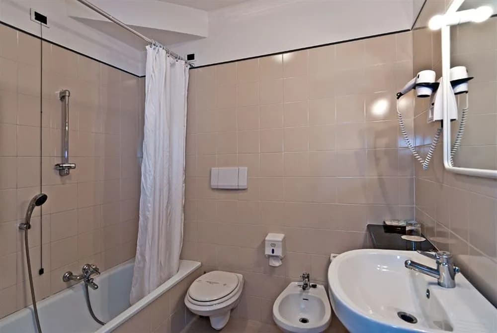 Hotel photo 32