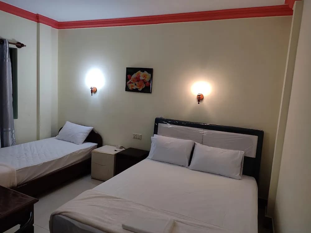 Deluxe Double room twin beds