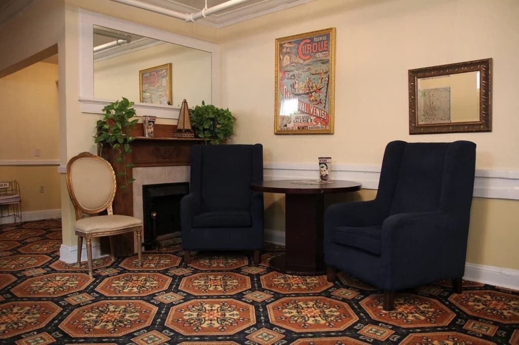 Hotel photo 1
