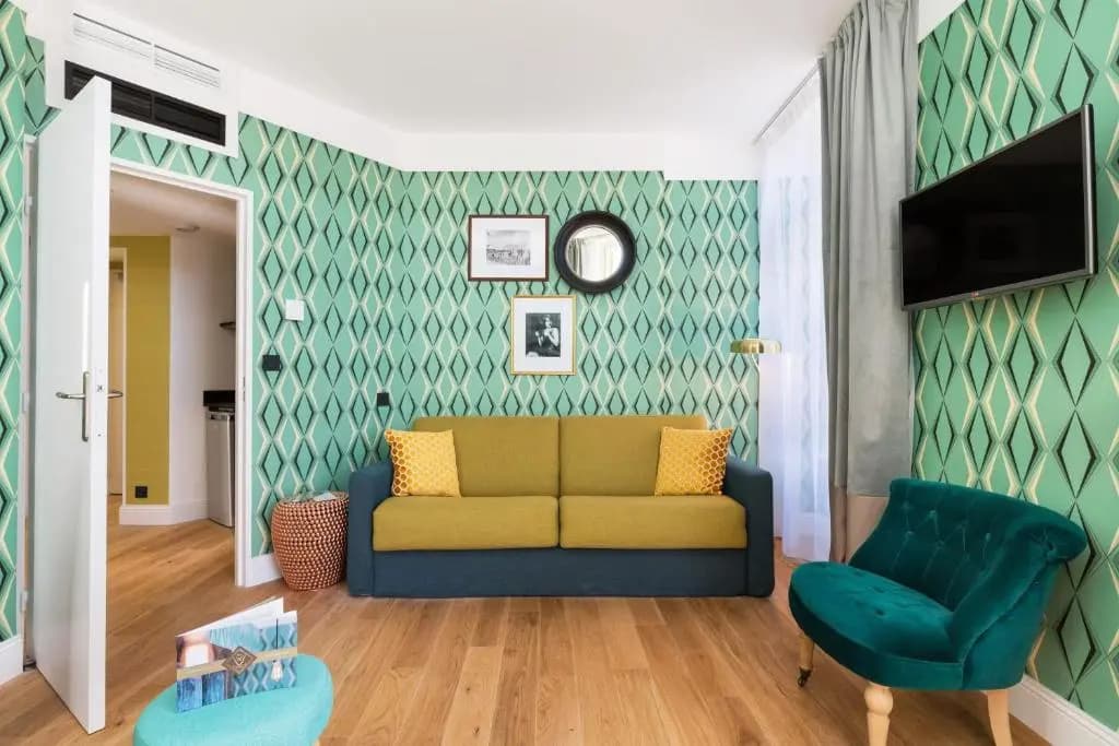 1 Bedroom Apartment