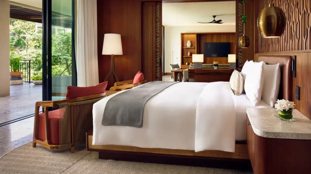 Double Suite with balcony and with ocean view full double bed
