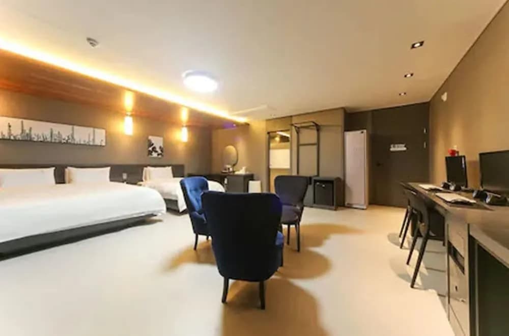 Hotel photo 13