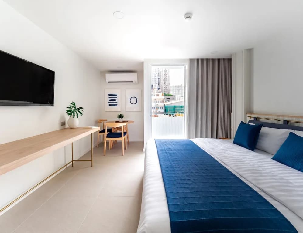 Double Studio full double bed