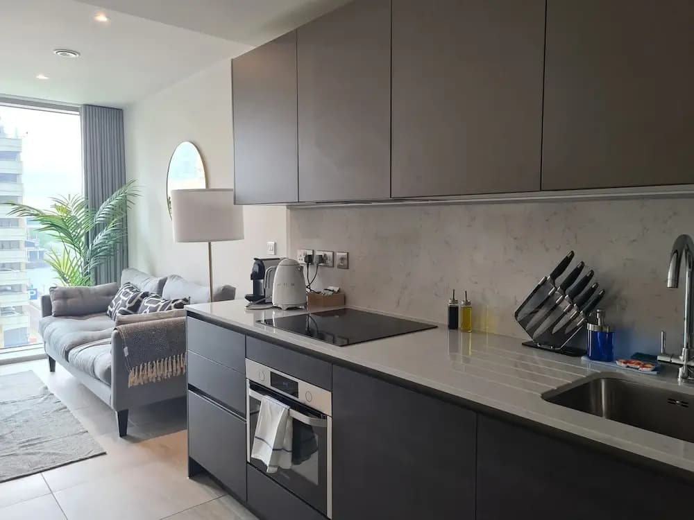 2 Bedrooms Apartment