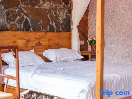 2 Bedrooms Standard room with courtyard view