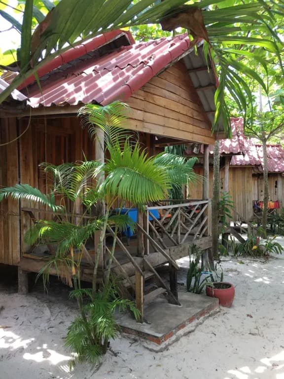 1 Bedroom Standard Double room with garden view full double bed