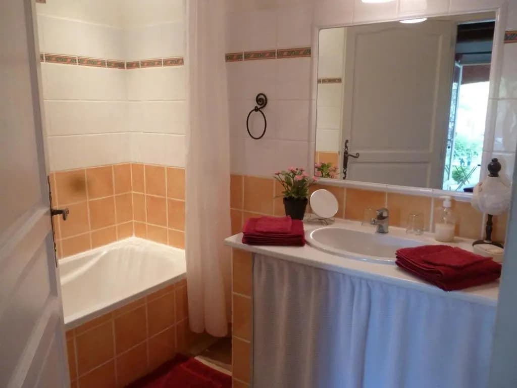 Standard Double room with garden view full double bed