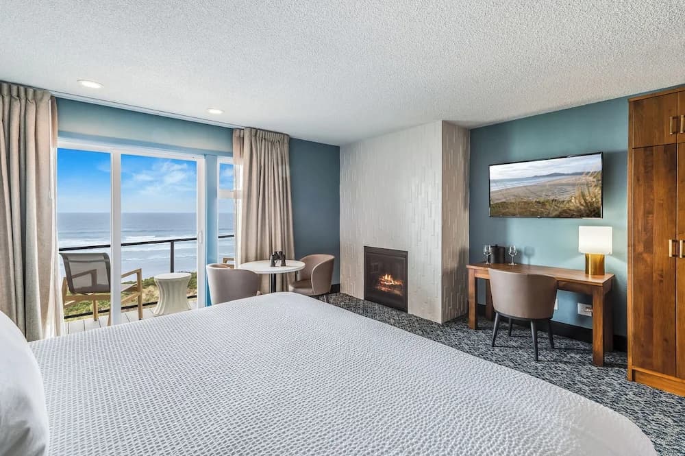 Deluxe Double room with balcony full double bed