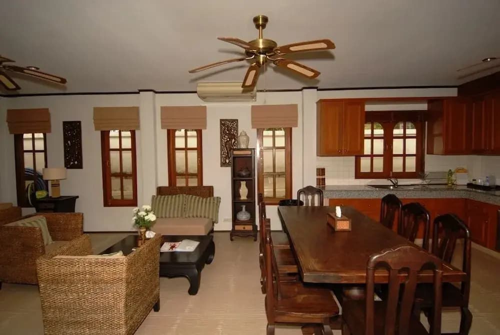 4 Bedrooms Standard Villa