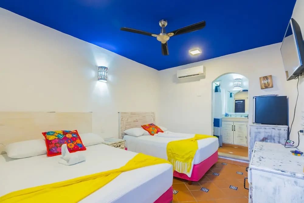 Hotel photo 1