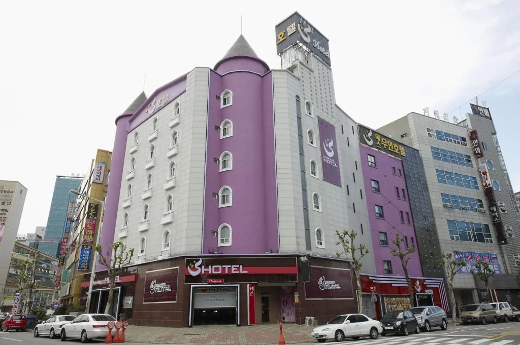 Hotel photo 12