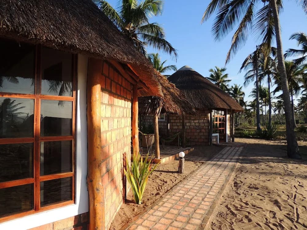Standard Double room with partial ocean view full double bed