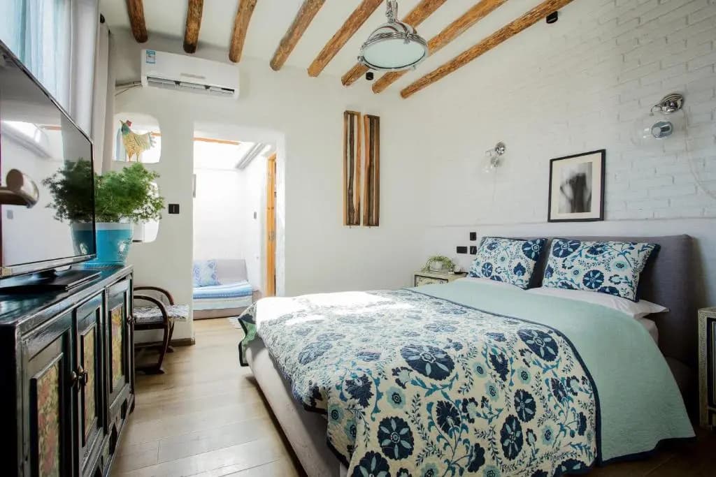 Standard Double room with balcony full double bed
