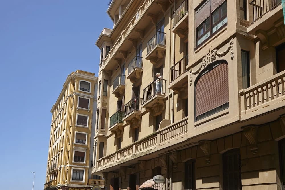 Hotel photo 1