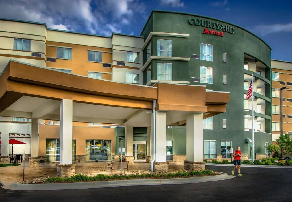 Hotel photo 1