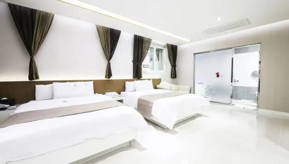 Standard Double room twin beds