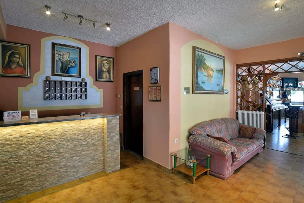 Hotel photo 2