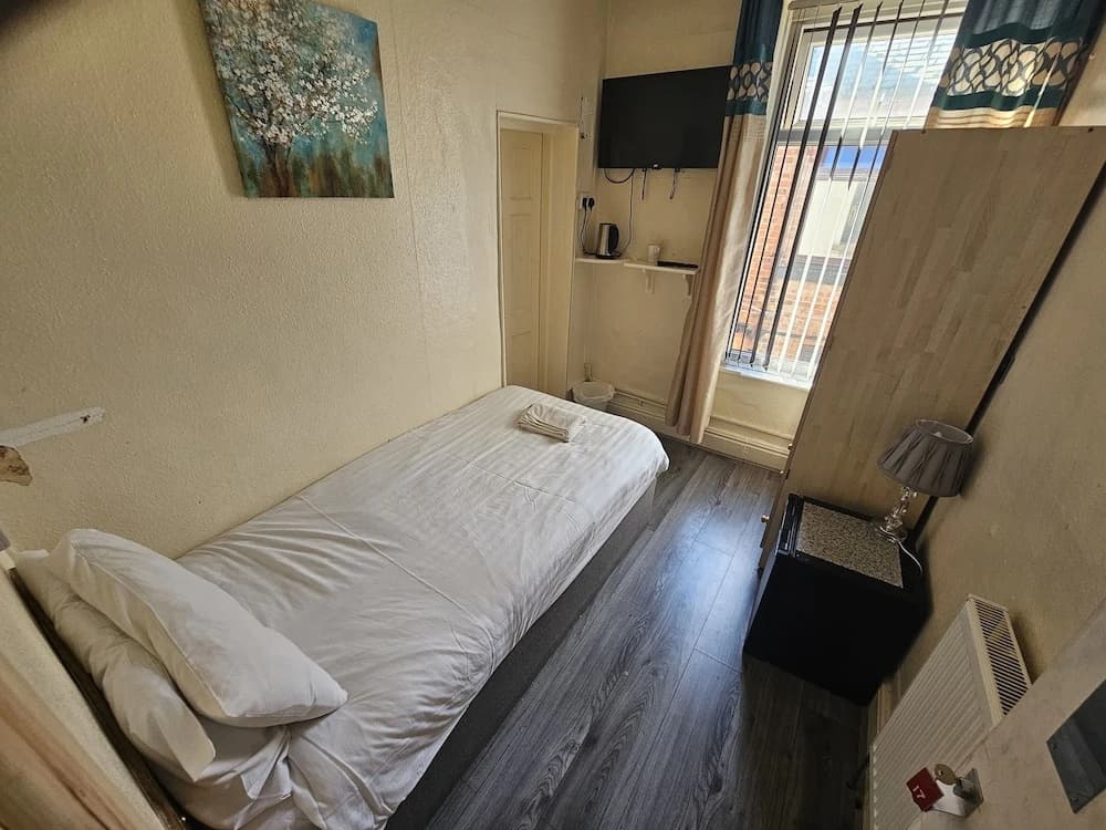 Economy room