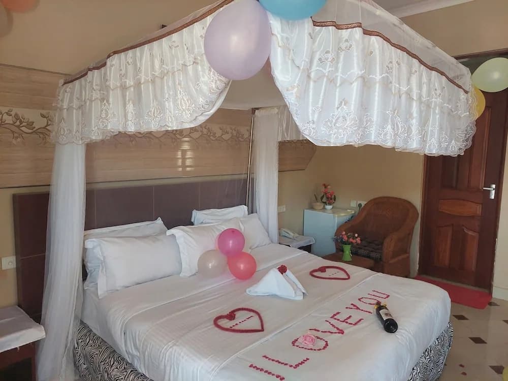 Deluxe Single room with balcony and with lake view
