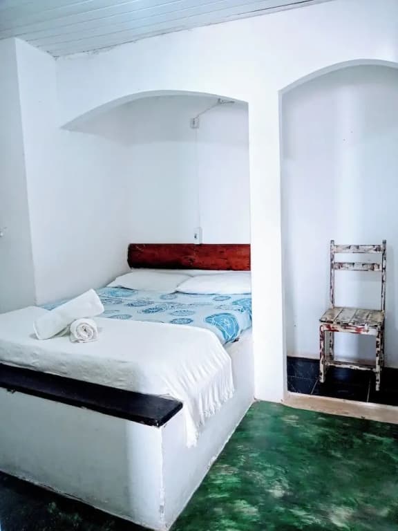 Economy Double room with ocean view full double bed