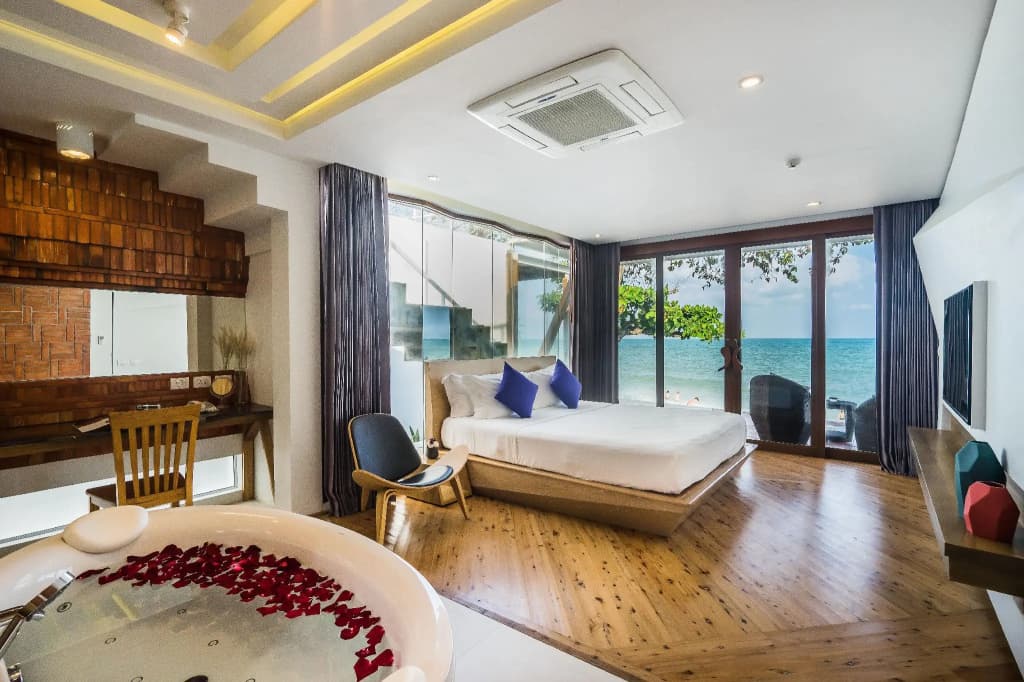 Villa beachfront