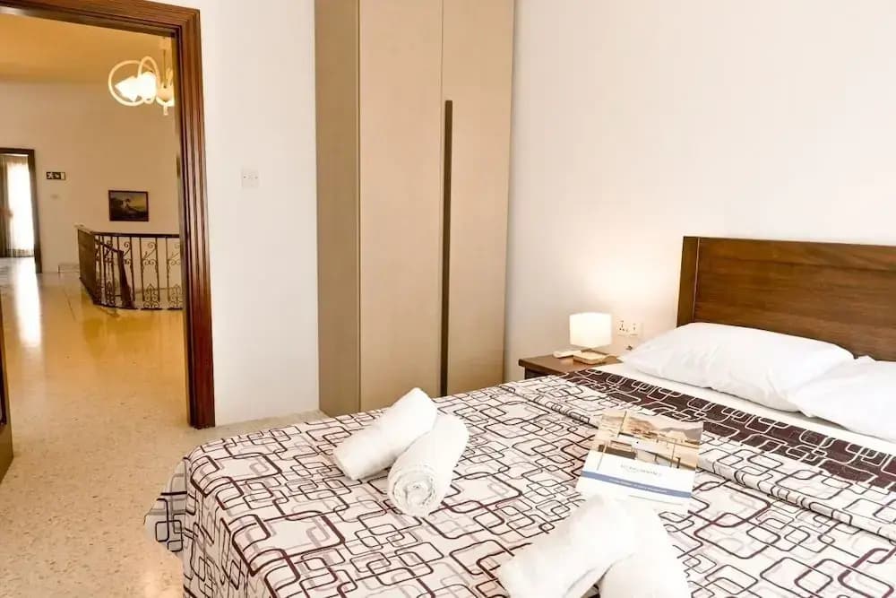 Comfort room with balcony