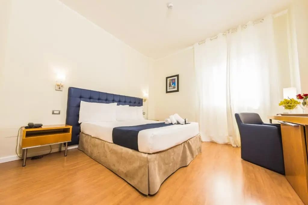 Double room full double bed