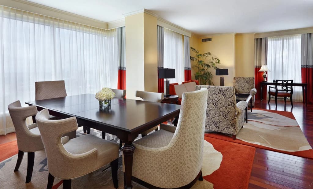Grand Double Suite full double bed