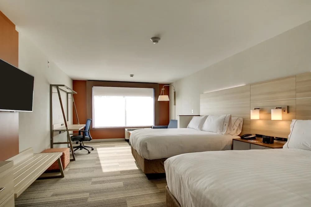 1 Bedroom Suite
