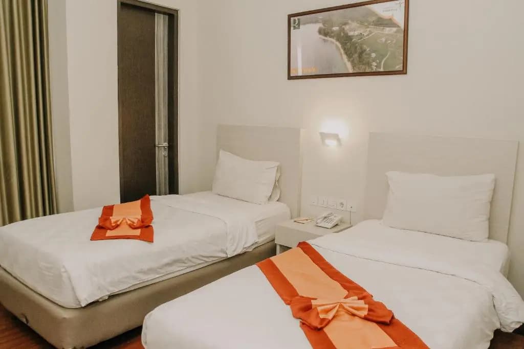 Deluxe Double room twin beds