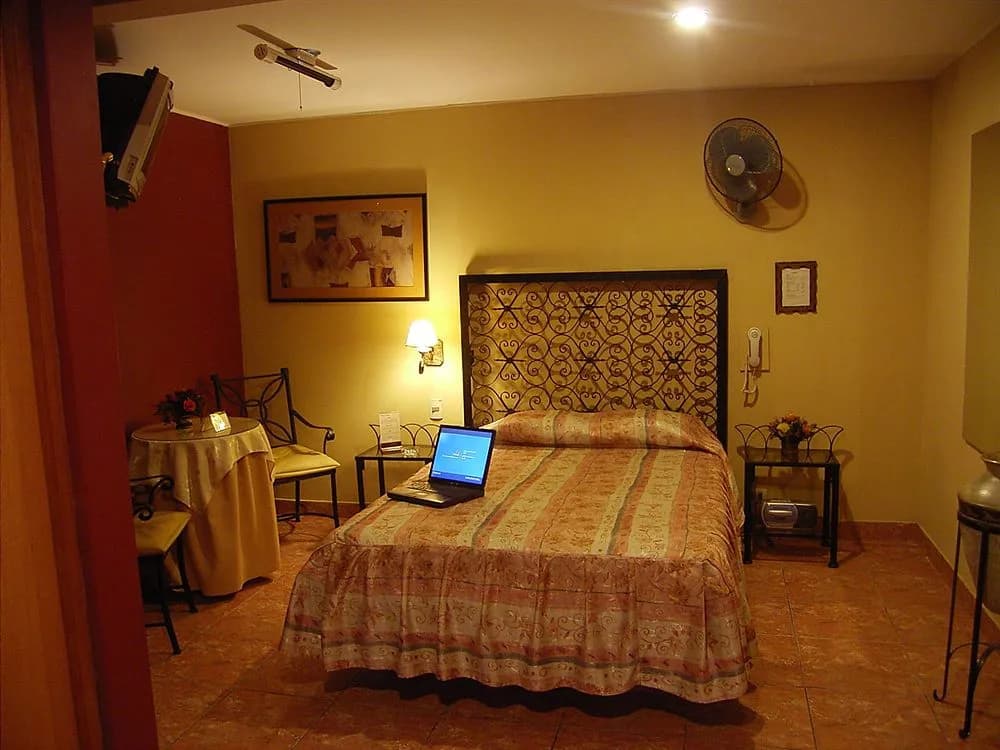 Hotel photo 2