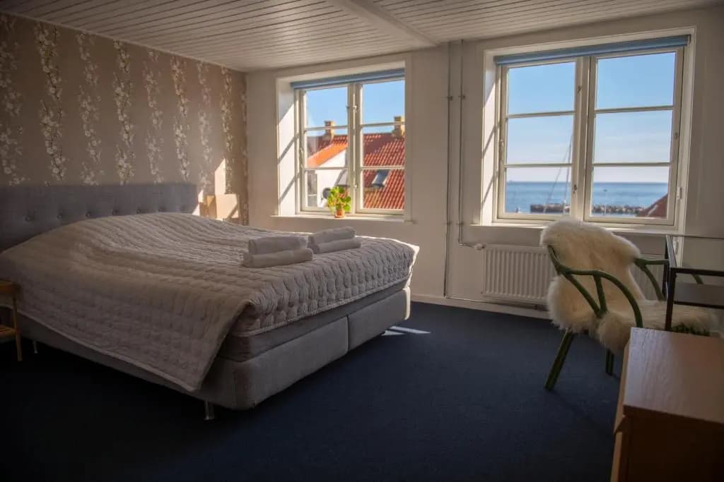Standard Double room with sea view full double bed