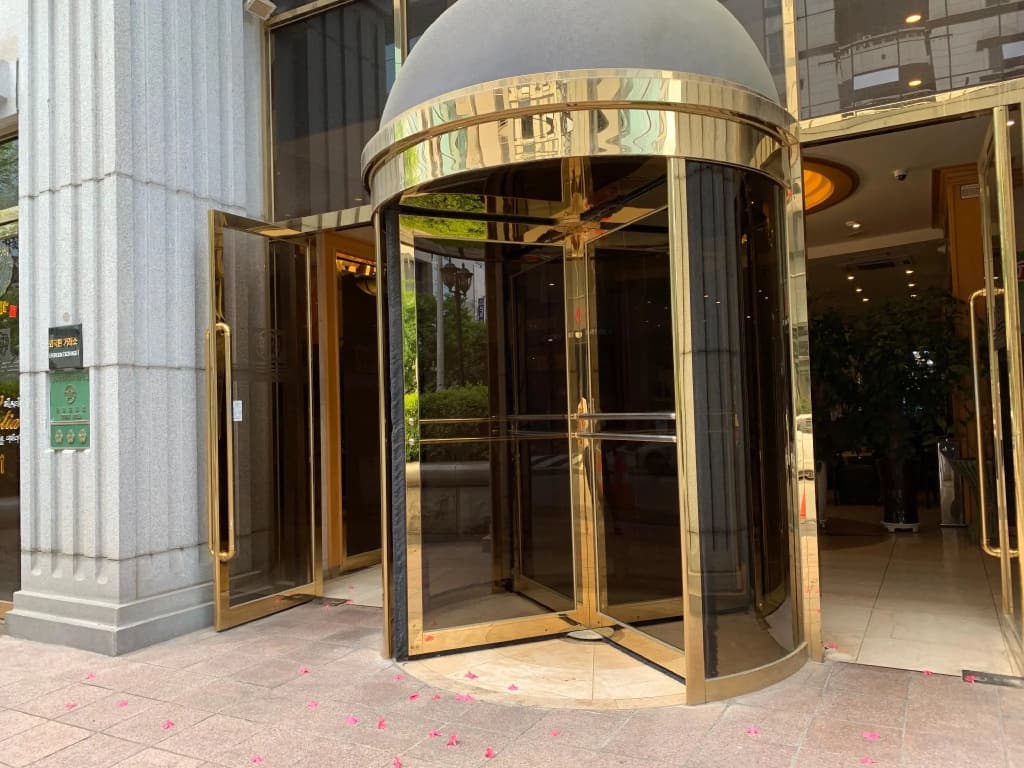Hotel photo 1