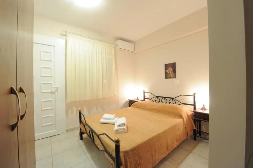 Economy Double room full double bed