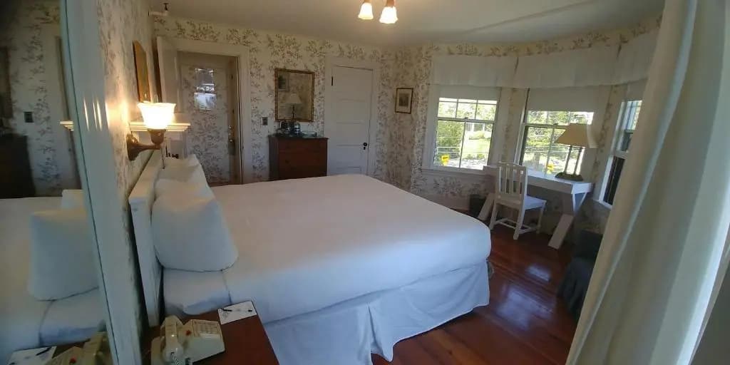 Standard room with balcony