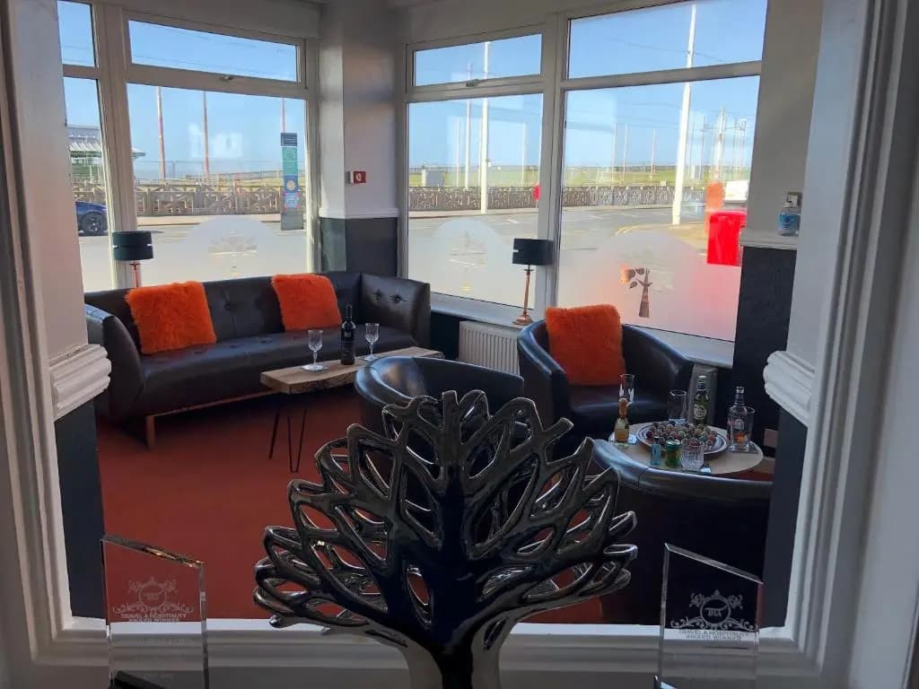 Hotel photo 11