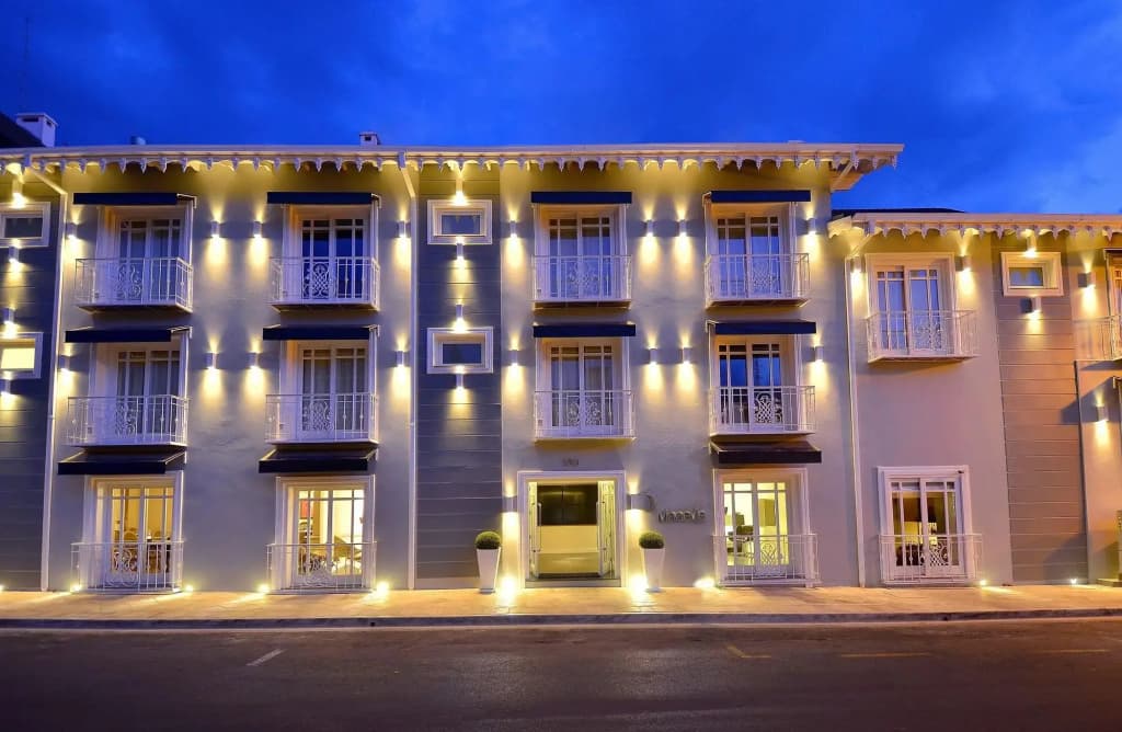 Hotel photo 1