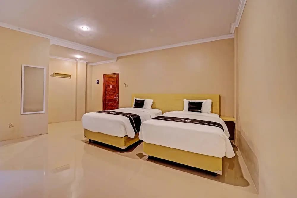 Deluxe Double room twin beds