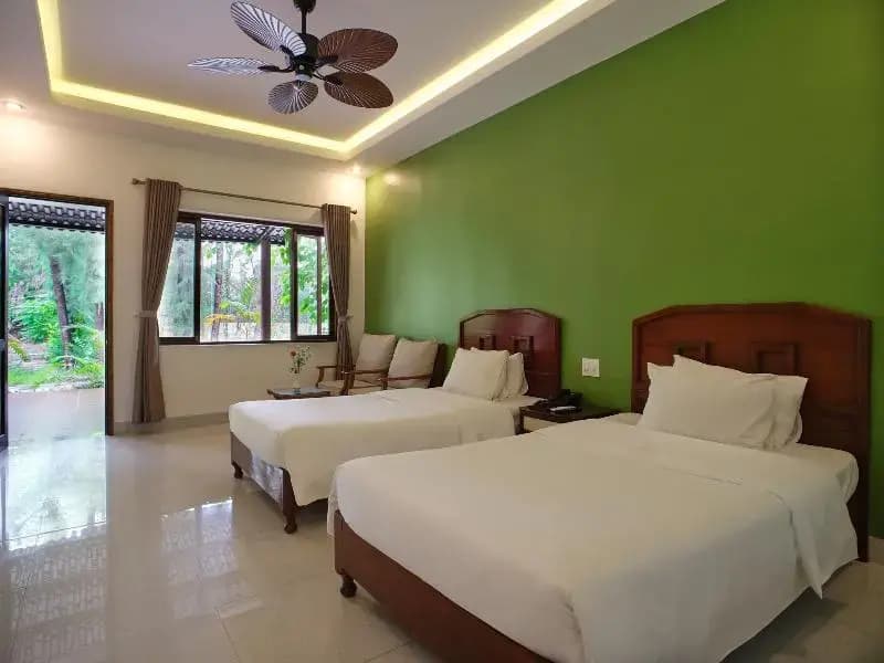 Deluxe Double room with balcony full double bed