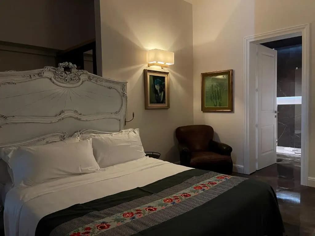 Deluxe Double room full double bed