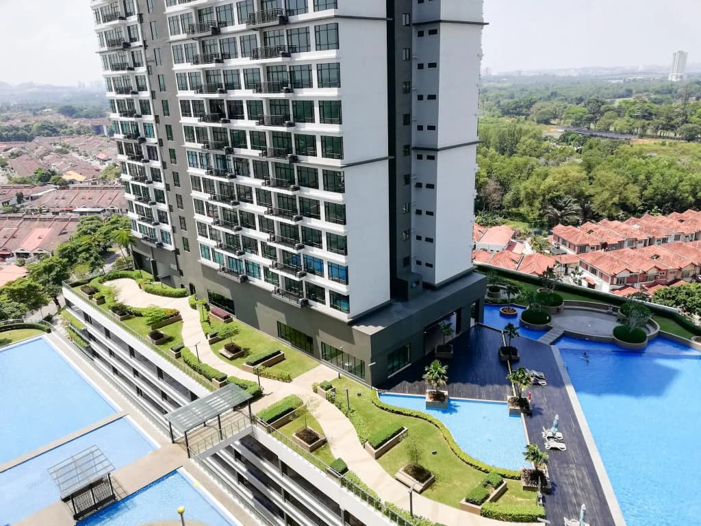 Double Studio with pool view full double bed