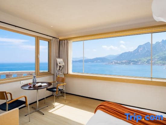 Standard Double room with view full double bed