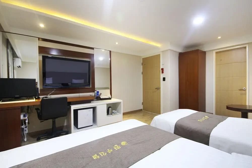 Hotel photo 19