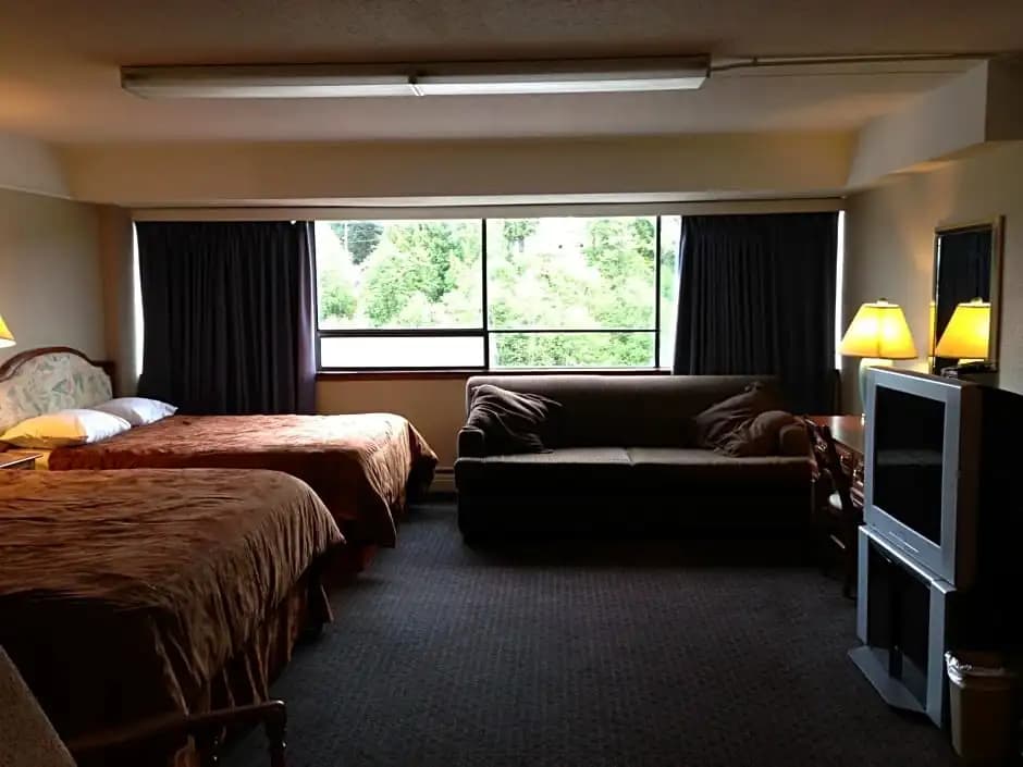 Double Suite full double bed