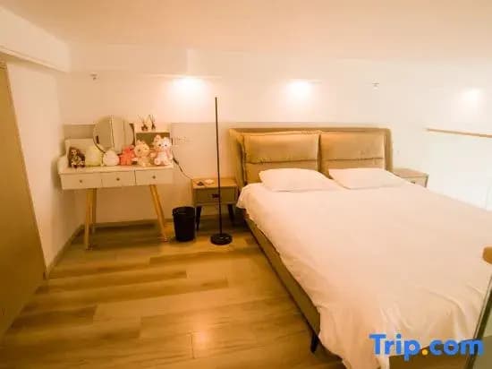 Double Duplex Apartment with city view full double bed