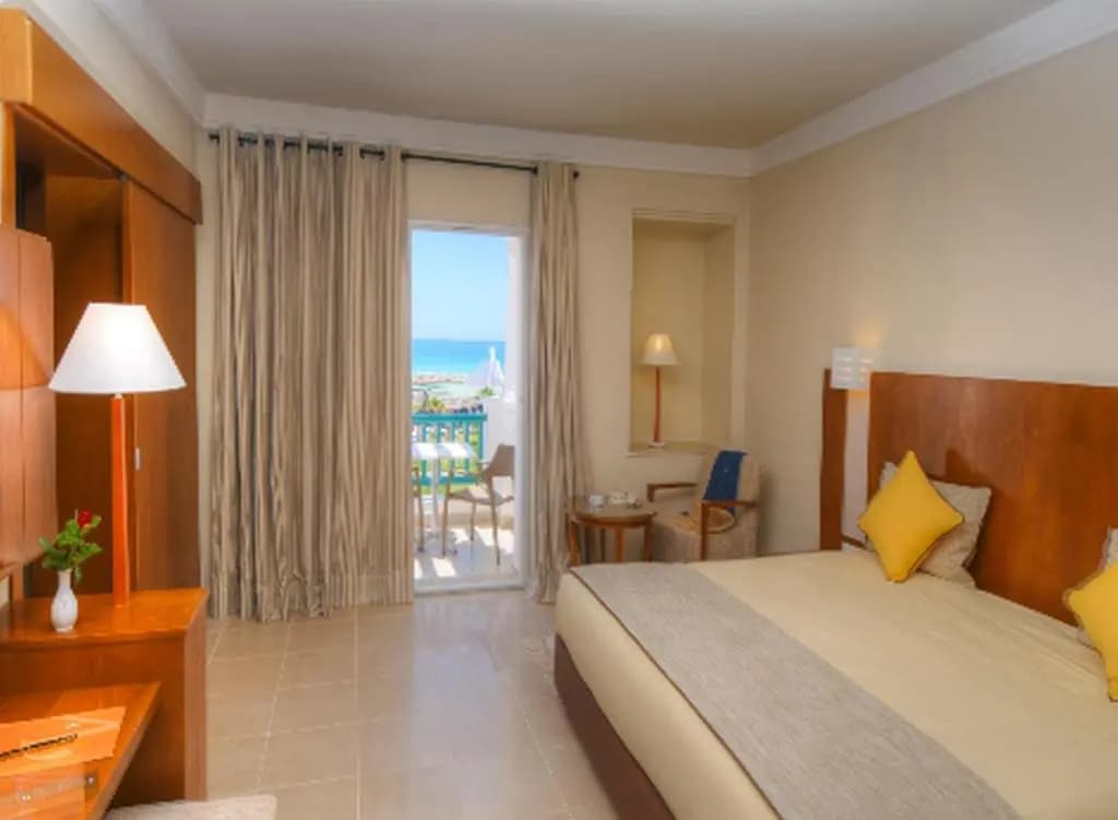 Standard Double room with sea view full double bed