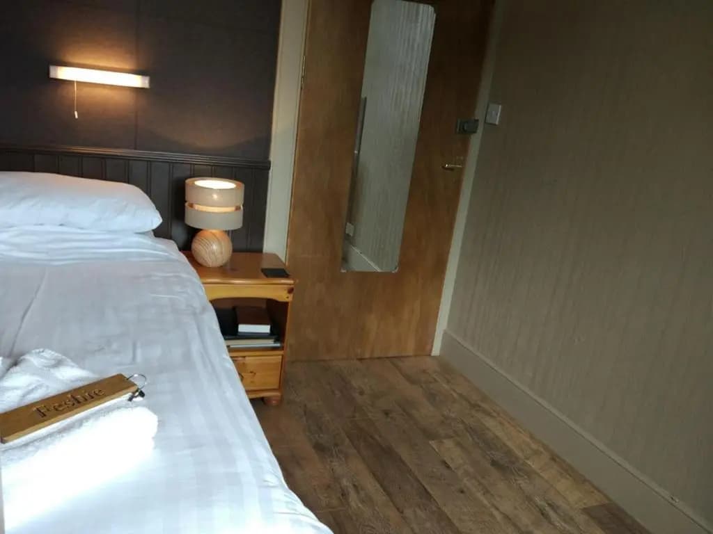 Economy room