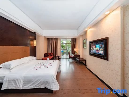 Double Suite full double bed